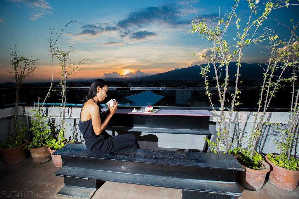 So Hostel Chiang Mai Exterior photo