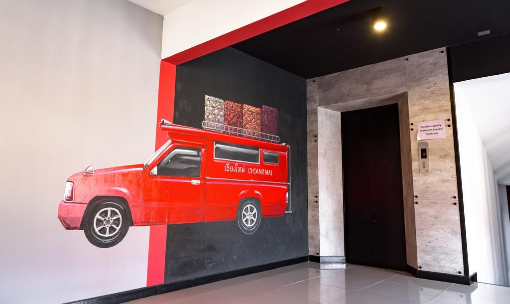 So Hostel Chiang Mai Exterior photo